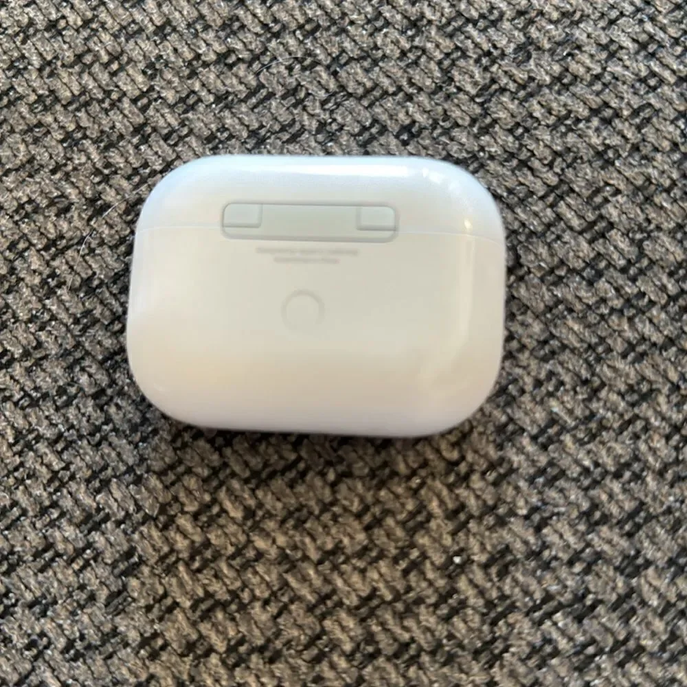 Apple AirPods 2 new